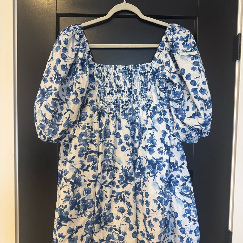 Abercrombie & Fitch White Mini Dress with Blue Floral Print - Picture 3 of 3
